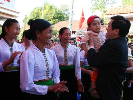 Chủ tịch nước Trương Tấn Sang thăm và làm việc tại Lai Châu - ảnh 1